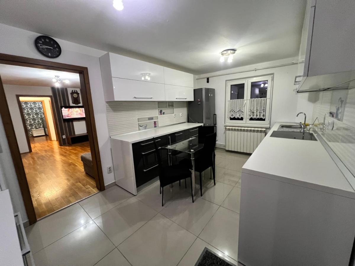 Debo Apartament Лугож Экстерьер фото