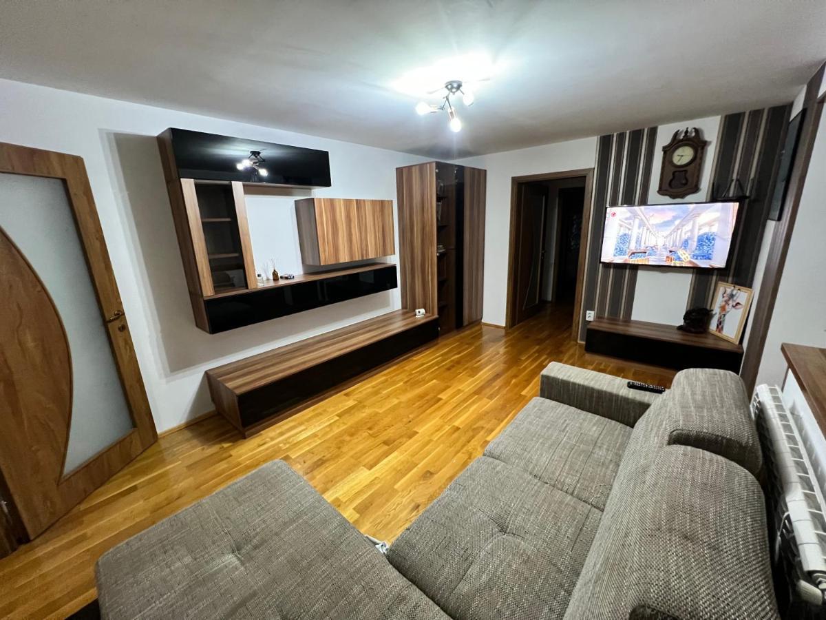 Debo Apartament Лугож Экстерьер фото