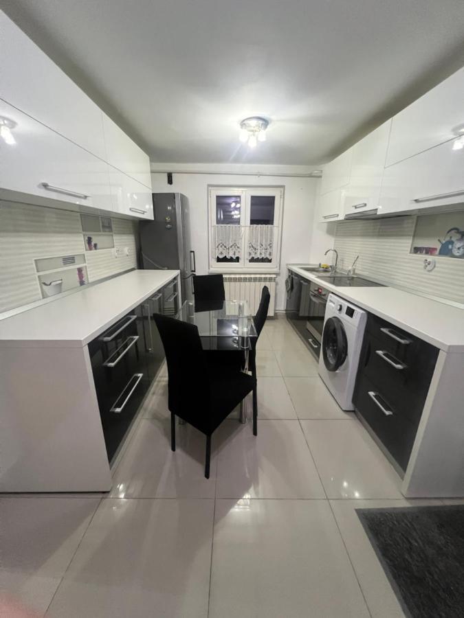 Debo Apartament Лугож Экстерьер фото